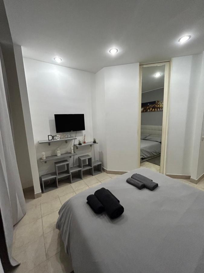 Alex Rhome Apartment Rzym Zewnętrze zdjęcie